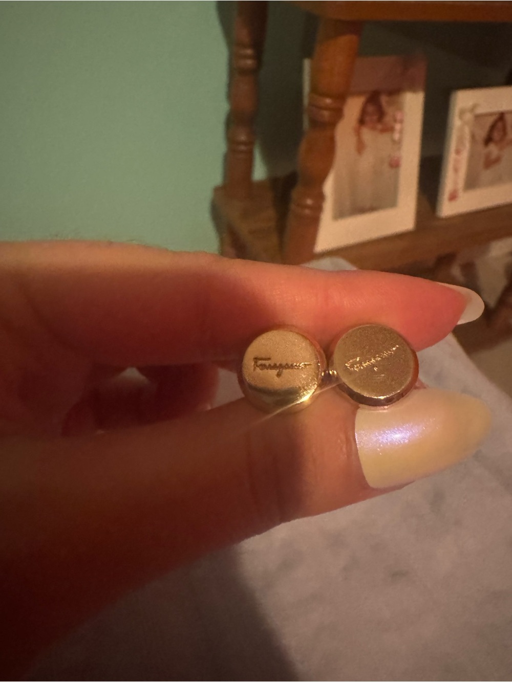 Salvatore Ferragamo Gold Logo cufflinks - Picture 3 of 4